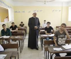 images 9 رئيس جامعة الأزهر يتفقد لجان امتحانات الدراسات الإسلامية واللغات والترجمة وطب البنات والعلوم