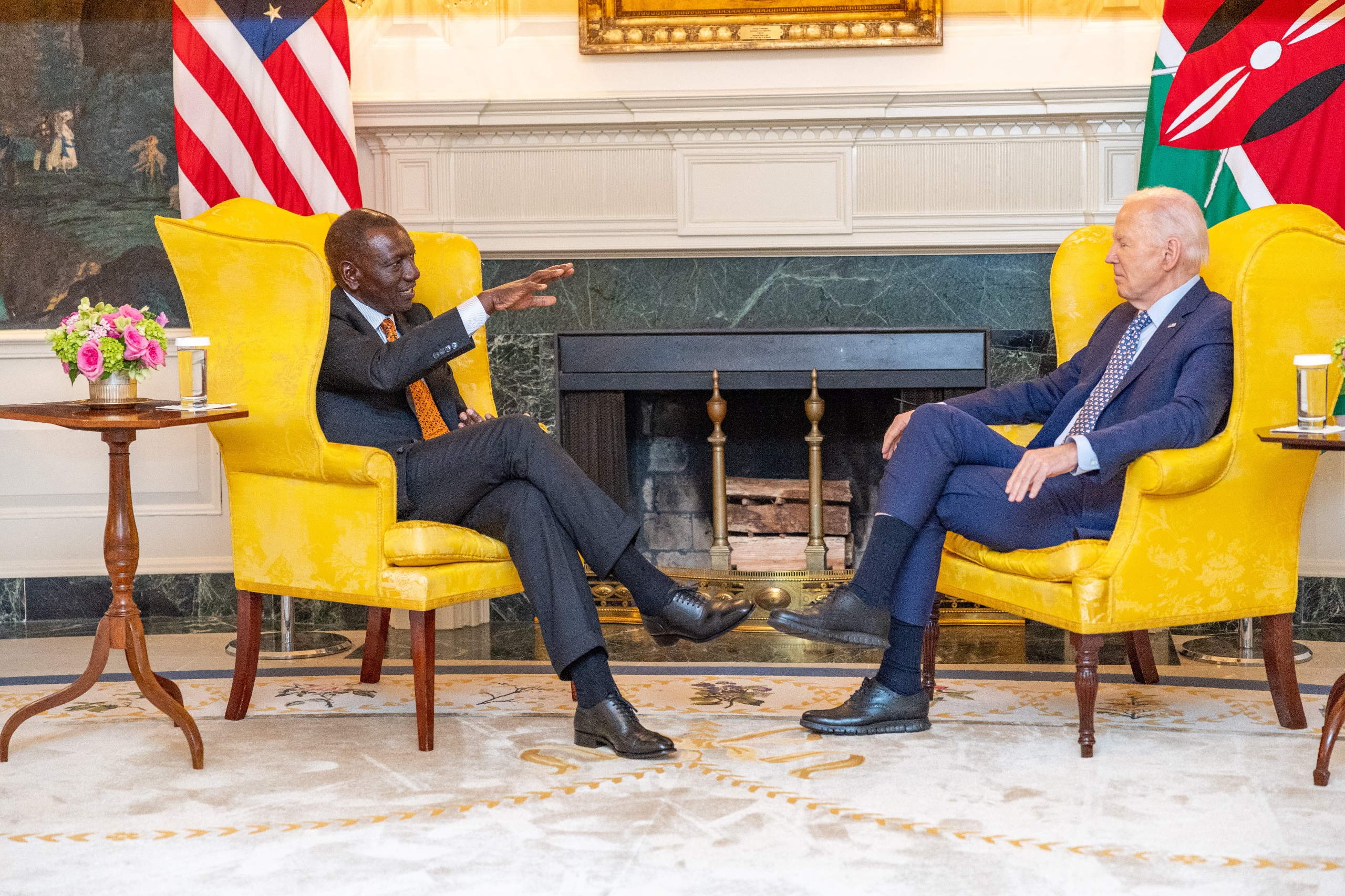 GONmgVcWMAACZr7 هل ستعوض زيارة الرئيس الكيني لواشنطن خسائر الولايات المتحدة الأمريكية لمناطق نفوذها في غرب أفريقيا ؟