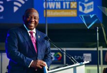 GPGLTCZXwAAMx M جنوب أفريقيا : أنباء عن تشكيل تحالف سياسي .. هل ثمة انفراجة قريبة للأزمة السياسية ؟