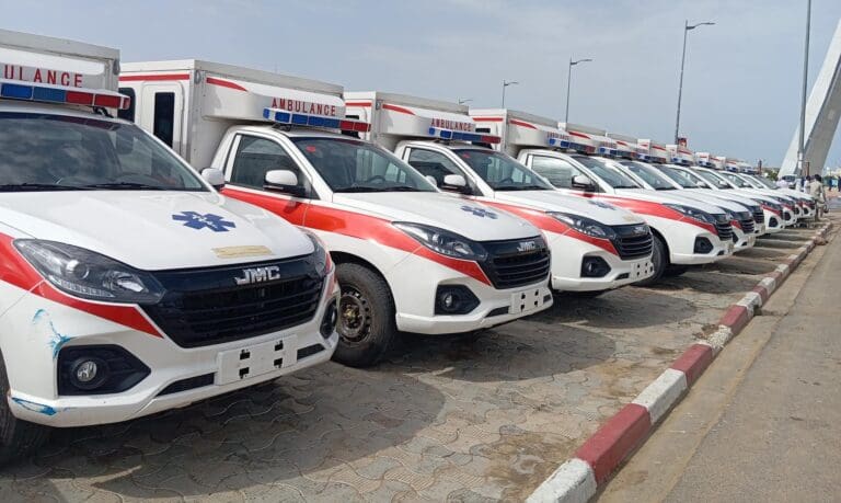 Don ambulance 768x459 1 تشاد: الإمارات العربية المتحدة تقدم 100 مركبة