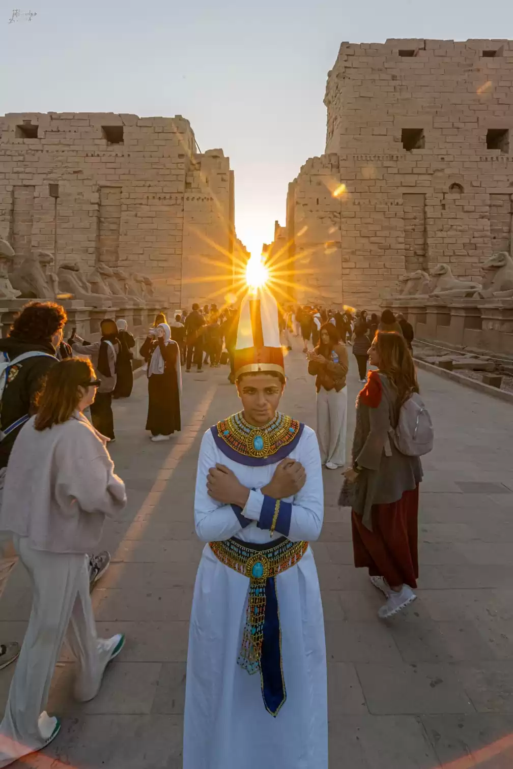 الأقصر: إذانًا ببدء فصل الشتاء الشمس تتعامد على "قدس الأقداس" بمعبد آمون رع بالكرنك 1 IMG 20241221 WA0011 الأقصر: إذانًا ببدء فصل الشتاء الشمس تتعامد على "قدس الأقداس" بمعبد آمون رع بالكرنك