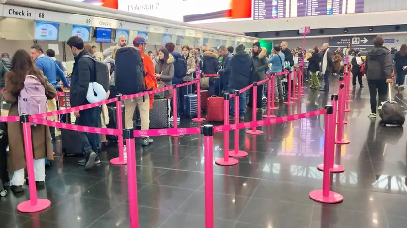 capodanno tanti vacanzieri in partenza da fiumicino مصر الوجهة الساخنة والأكثر إقبالًا في السوق الإيطالي خلال رحلات رأس السنة