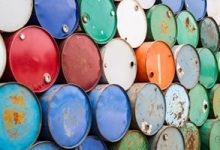 stock oil barrels 2 social أوبك أرتفاع إنتاج النفط الخام وسط تعافي ليبيا وتخفيضات العراق