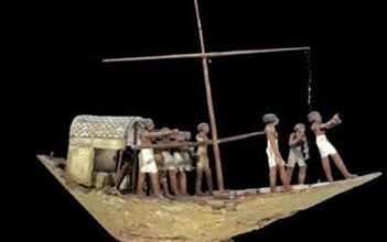 مصر: كنوز أثرية تروي قصة العمال في الحضارة المصرية عبر العصور 9 IMG 20250504 WA0019 مصر: كنوز أثرية تروي قصة العمال في الحضارة المصرية عبر العصور