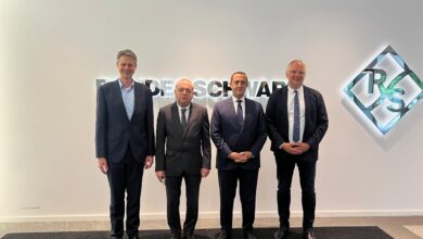 وفد من القابضة للمطارات يبحث التعاون مع شركة Rohde & Schwarz الألمانية 7 7586367c 0e65 4ab1 9213 b035bf1caba0 وفد من القابضة للمطارات يبحث التعاون مع شركة Rohde & Schwarz الألمانية